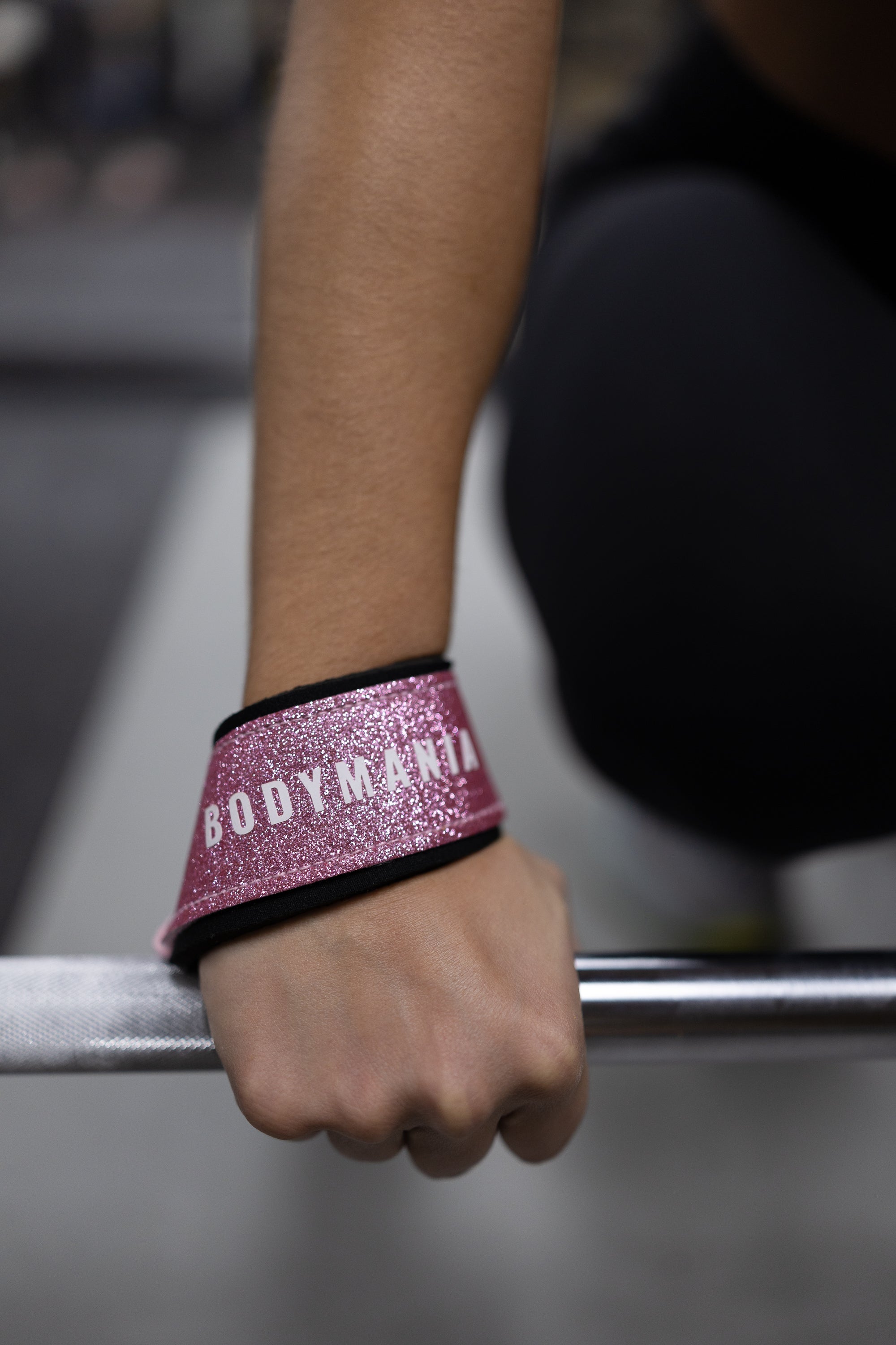 Shinny Straps - BODYMANIA BODYMANIA Negro